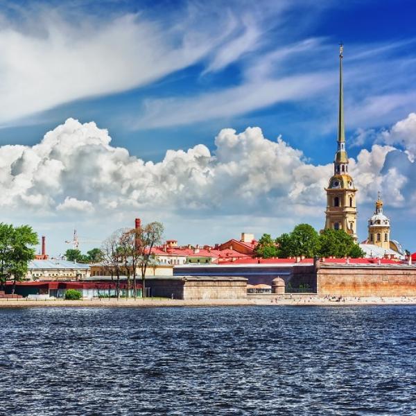 Обзорная по городу с экскурсией по Петропавловской крепости (собор+тюрьма)